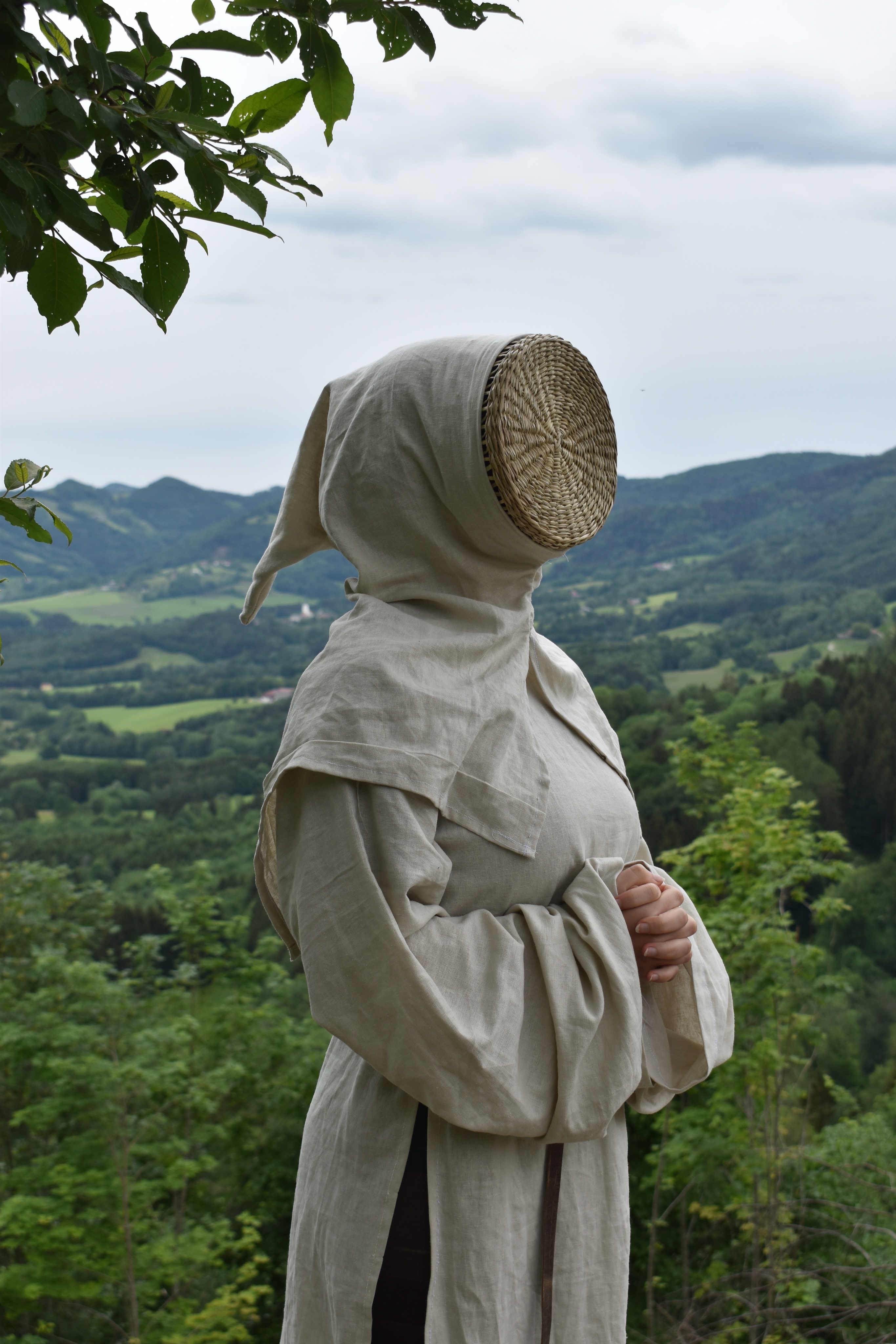 My medieval beekeeper costume from a renfaire in May :) : r ...